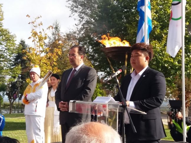 Βέροια και Νάουσα υποδέχθηκαν την Ολυμπιακή φλόγα