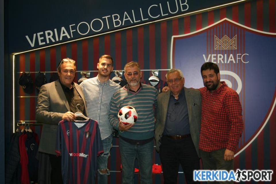 "Παραμιλούν" οι επισκέπτες της SportExpo με το περίπτερο της "Βασίλισσας" (φωτο)