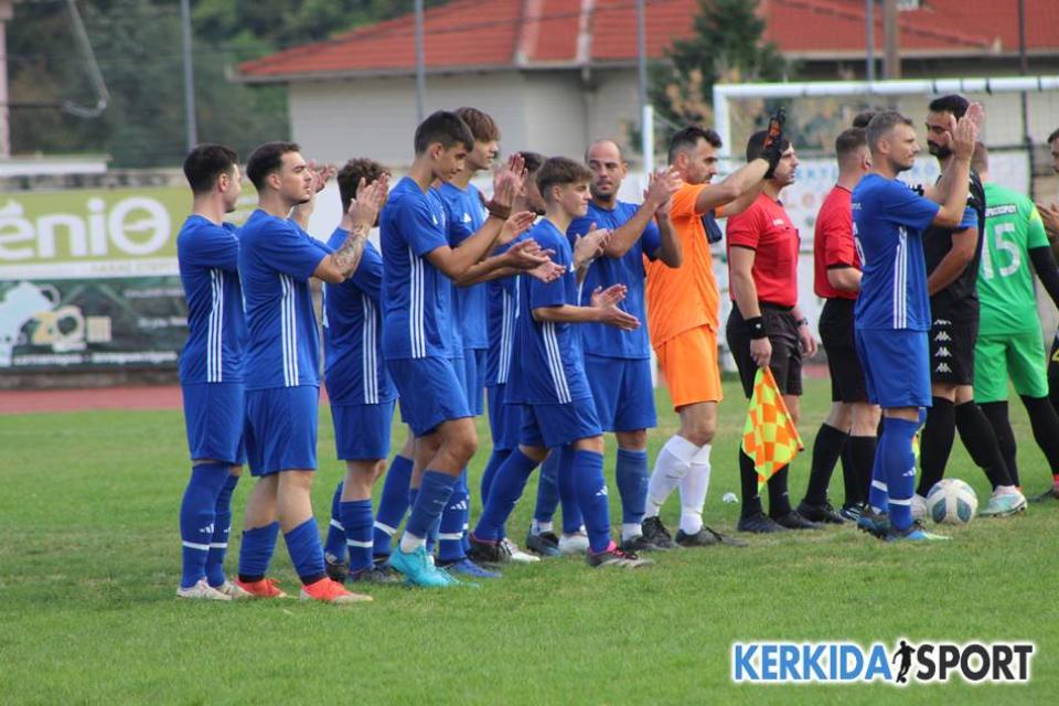 Πέρασε από τη Μελίκη και διατηρήθηκε στην κορυφή η Νάουσα
