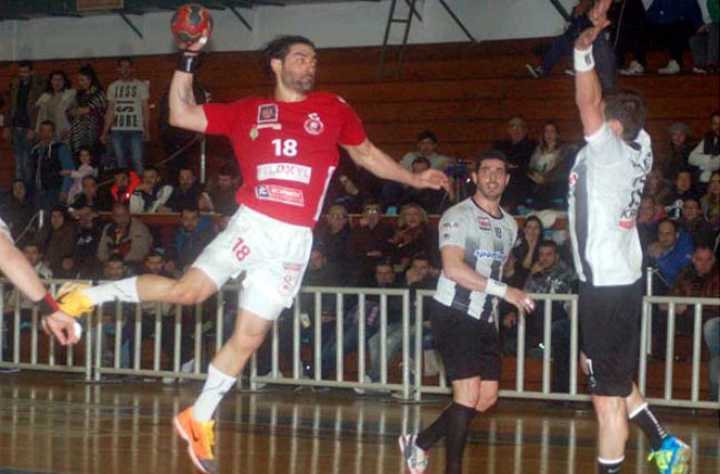 Αγκαλιά με την 2η θέση ο ΦΙΛΙΠΠΟΣ, νίκησε 27-22 τον Π.Α.Ο.Κ.