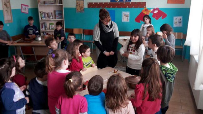 Λαογραφική έκθεση στα Ιδιωτικά Εκπαιδευτήρια Βέροιας