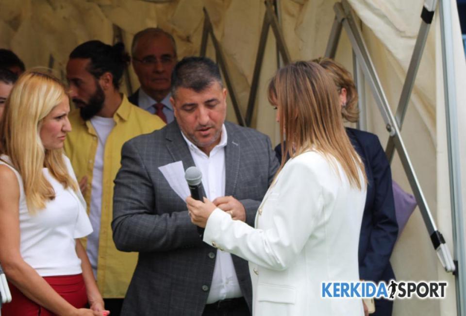 Λεουτσάκος: "Φέρτε 5.1 εκατ. και πάω σπίτι μου"