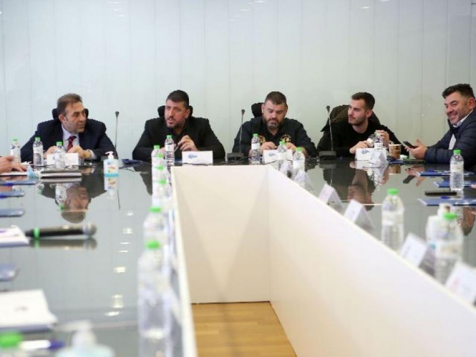 Αίτημα 2+1 εισιτηρίων ανόδου