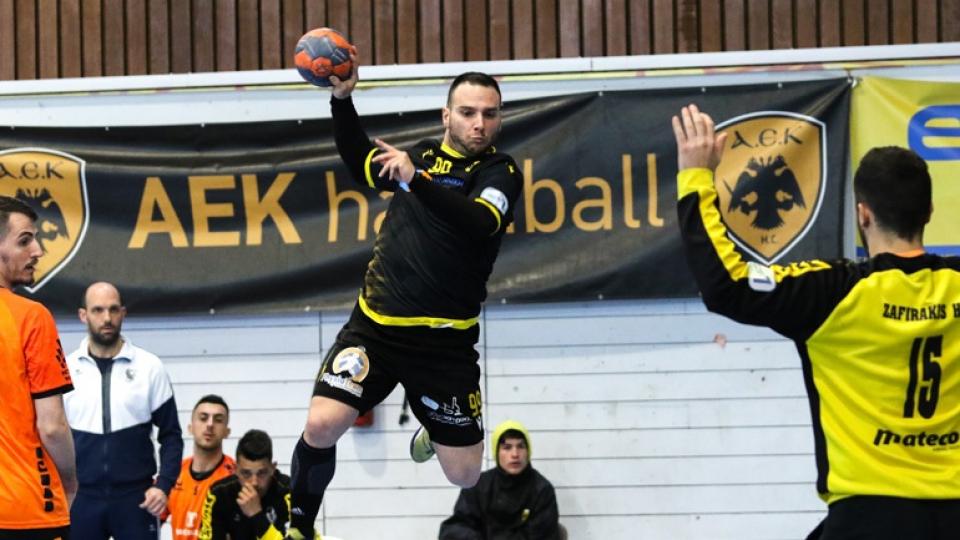 Έχασε εύκολα από την ΑΕΚ ο Ζαφειράκης