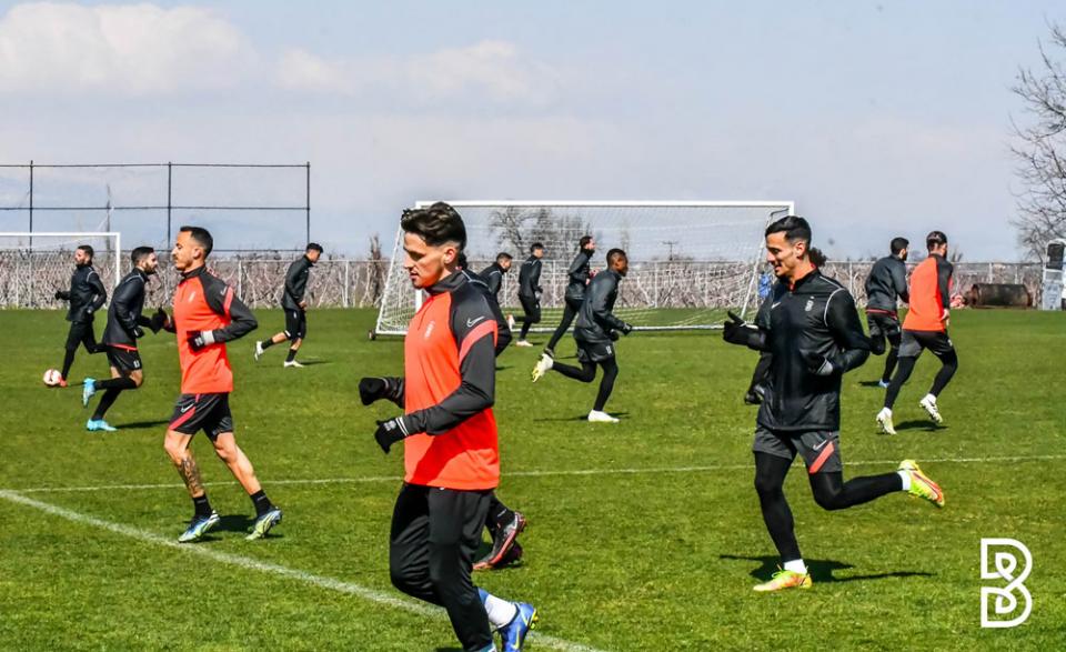 Χωρίς Μαραγκό και Οικονόμου αλλά με Μπουκουβάλα η ΒΕΡΟΙΑ στη Λάρισα