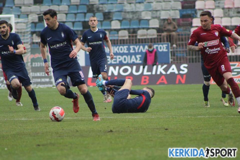 SL2: Στην κορυφή των σκόρερ ο Πασάς, πλησίασε ο Ρόβας