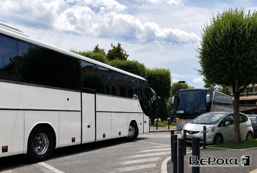 Κυκλοφοριακή ασφυξία στο κέντρο της Βέροιας – Λεωφορεία, εκατοντάδες οχήματα και το γνωστό σκηνικό της ταλαιπωρίας!