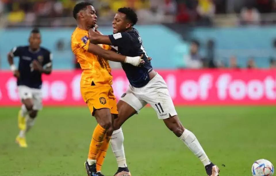 Ολλανδία-Εκουαδόρ 1-1: Κερδισμένοι οι «οράνιε» εν όψει Κατάρ!