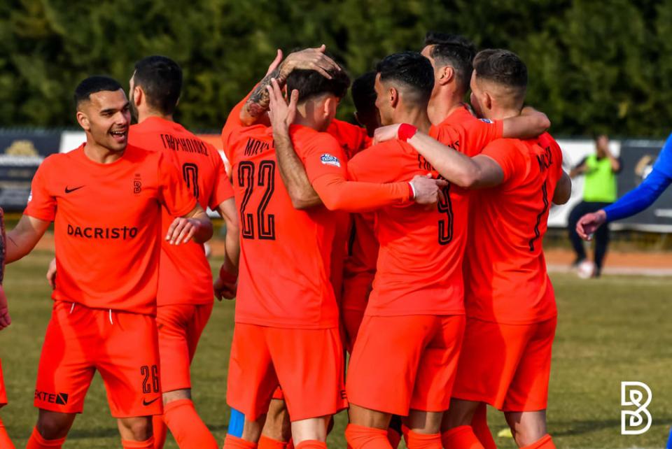 Έξι στα εξι και συνεχίζει!