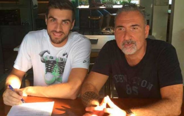 Υπέγραψε ο Τσιακλαγκάνος στον ΦΙΛΙΠΠΟ