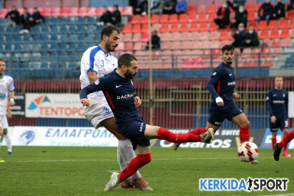 Στιγμιότυπα από την πεντάρα της "Βασίλισσας" επί του Απόλλωνα Λάρισας